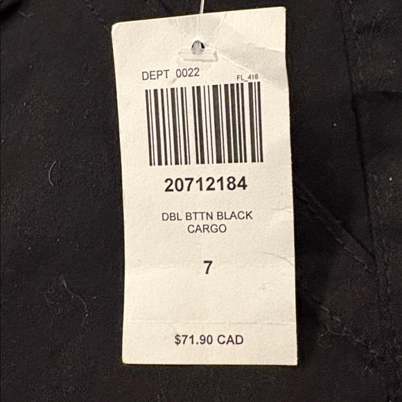 Women’s Hot Topic Black Cargo Pants, Sz 28 waist, wide leg style, NWT. - Picture 13 of 13